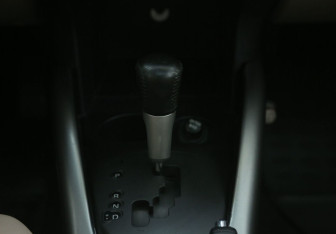 Подержанный автомобиль Mitsubishi Outlander 2008 года (13 фото)