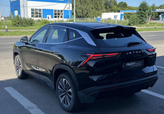 Подержанный автомобиль Jetour Dashing 2024 года (8 фото)