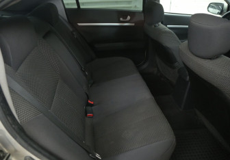 Подержанный автомобиль Mitsubishi Galant Sedan 2006 года (11 фото)