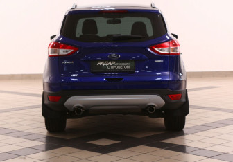 Подержанный автомобиль Ford Kuga 2016 года (3 фото)
