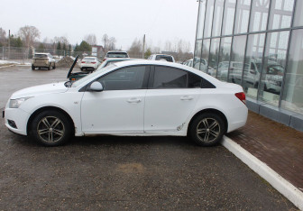 Подержанный автомобиль Chevrolet Cruze Sedan 2012 года (4 фото)