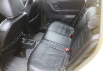Подержанный автомобиль Skoda Fabia Hatchback 2012 года (12 фото)