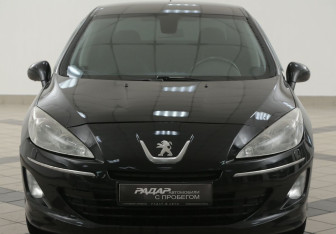 Подержанный автомобиль Peugeot 408 2013 года (6 фото)
