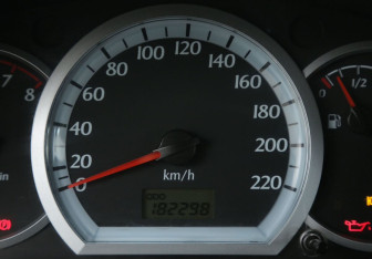 Подержанный автомобиль Chevrolet Lacetti Hatchback 2011 года (17 фото)