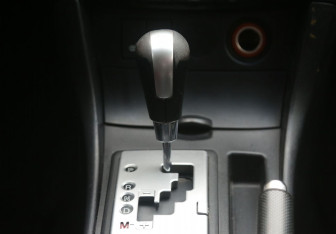 Подержанный автомобиль Mazda 3 Sedan 2008 года (13 фото)
