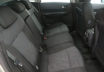 Подержанный автомобиль Peugeot 3008 2011 года (11 фото)