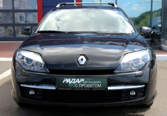 Подержанный автомобиль Renault Laguna Wagon 2008 года (2 фото)