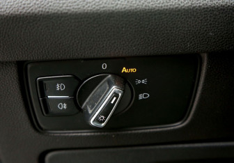 Подержанный автомобиль Volkswagen Passat Sedan 2015 года (25 фото)