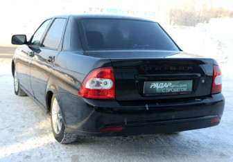 Подержанный автомобиль LADA (ВАЗ) Priora Sedan 2008 года (4 фото)