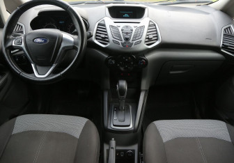 Подержанный автомобиль Ford EcoSport 2014 года (12 фото)