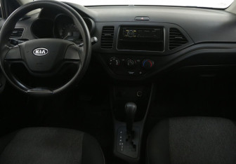 Подержанный автомобиль Kia Picanto 2011 года (12 фото)