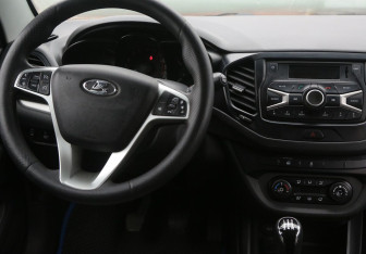 Подержанный автомобиль LADA (ВАЗ) Vesta Wagon 2019 года (14 фото)