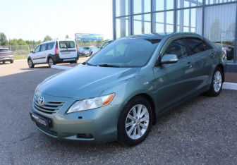 Подержанный автомобиль Toyota Camry Sedan 2006 года (3 фото)
