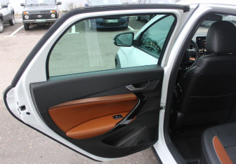 Подержанный автомобиль LADA (ВАЗ) Vesta Wagon 2024 года (11 фото)