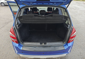 Подержанный автомобиль LADA (ВАЗ) Kalina Wagon 2017 года (11 фото)