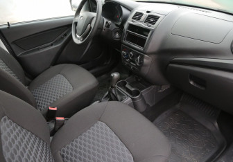 Подержанный автомобиль LADA (ВАЗ) Granta Sedan 2018 года (9 фото)