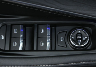 Подержанный автомобиль Exeed LX 2023 года (19 фото)