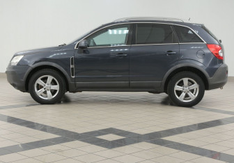 Подержанный автомобиль Opel Antara 2008 года (7 фото)