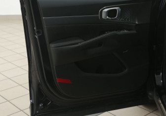 Подержанный автомобиль Kia Sorento 2022 года (21 фото)