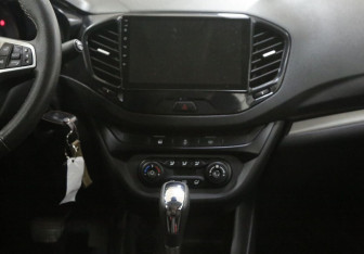 Подержанный автомобиль LADA (ВАЗ) Vesta Sedan 2022 года (9 фото)