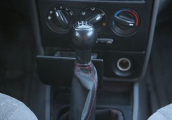 Подержанный автомобиль Kia Spectra Sedan 2008 года (13 фото)