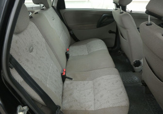 Подержанный автомобиль LADA (ВАЗ) Kalina Wagon 2011 года (11 фото)