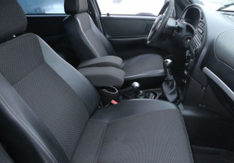 Подержанный автомобиль Chevrolet Niva 2012 года (10 фото)