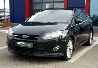 Подержанный автомобиль Ford Focus Hatchback 2014 года (3 фото)