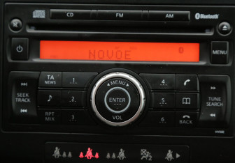 Подержанный автомобиль Nissan Qashqai 2007 года (13 фото)