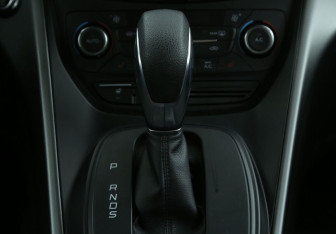 Подержанный автомобиль Ford Kuga 2018 года (13 фото)