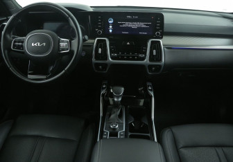 Подержанный автомобиль Kia Sorento 2022 года (22 фото)