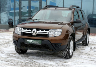 Подержанный автомобиль Renault Duster 2016 года (3 фото)