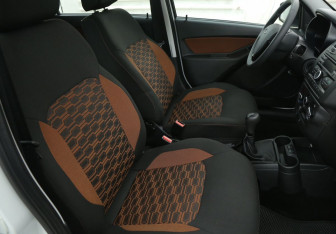 Подержанный автомобиль LADA (ВАЗ) Granta Wagon 2023 года (10 фото)