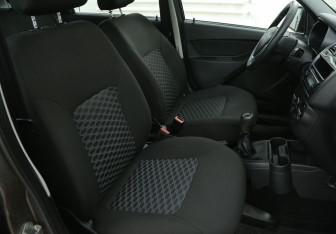 Подержанный автомобиль LADA (ВАЗ) Granta Liftback 2019 года (10 фото)