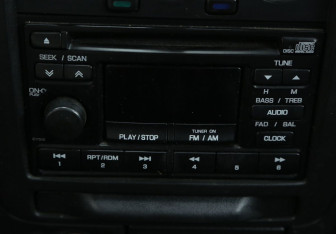 Подержанный автомобиль Nissan Sentra Sedan 1999 года (16 фото)