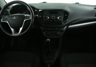 Подержанный автомобиль LADA (ВАЗ) Vesta Sedan 2021 года (12 фото)