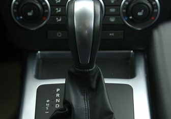 Подержанный автомобиль Land Rover Freelander 2014 года (15 фото)