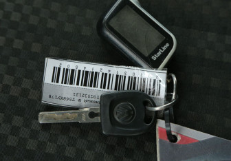 Подержанный автомобиль Volkswagen Polo Sedan 2016 года (17 фото)