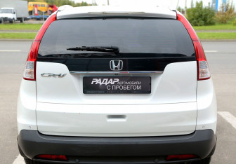 Подержанный автомобиль Honda CR-V 2014 года (5 фото)