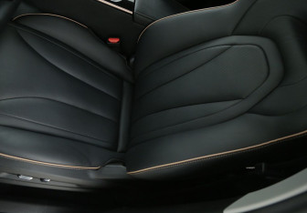 Подержанный автомобиль Omoda C5 2023 года (19 фото)