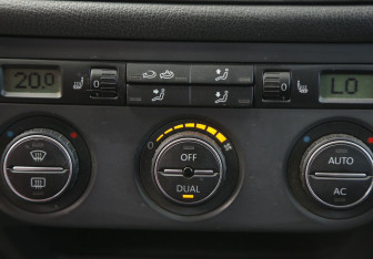 Подержанный автомобиль Volkswagen Golf Plus 2008 года (16 фото)