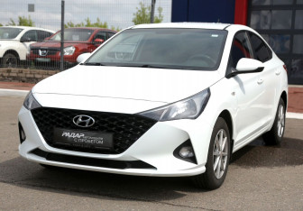 Подержанный автомобиль Hyundai Solaris Sedan 2020 года (3 фото)