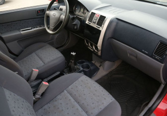 Подержанный автомобиль Hyundai Getz 2002 года (9 фото)