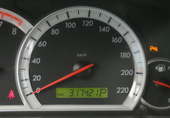 Подержанный автомобиль Chevrolet Captiva 2009 года (19 фото)