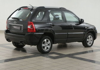 Подержанный автомобиль Kia Sportage 2009 года (4 фото)