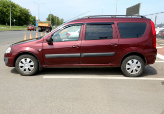 Подержанный автомобиль LADA (ВАЗ) Largus Wagon 2016 года (8 фото)