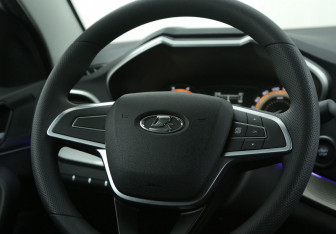 Подержанный автомобиль LADA (ВАЗ) Vesta Sedan 2024 года (16 фото)