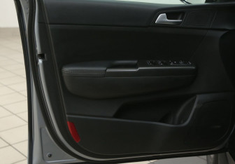 Подержанный автомобиль Kia Sportage 2019 года (17 фото)