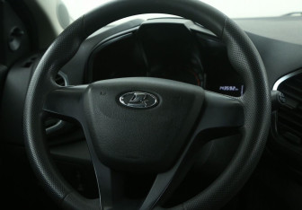 Подержанный автомобиль LADA (ВАЗ) XRAY 2021 года (16 фото)