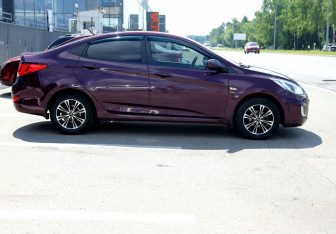 Подержанный автомобиль Hyundai Solaris Sedan 2013 года (7 фото)